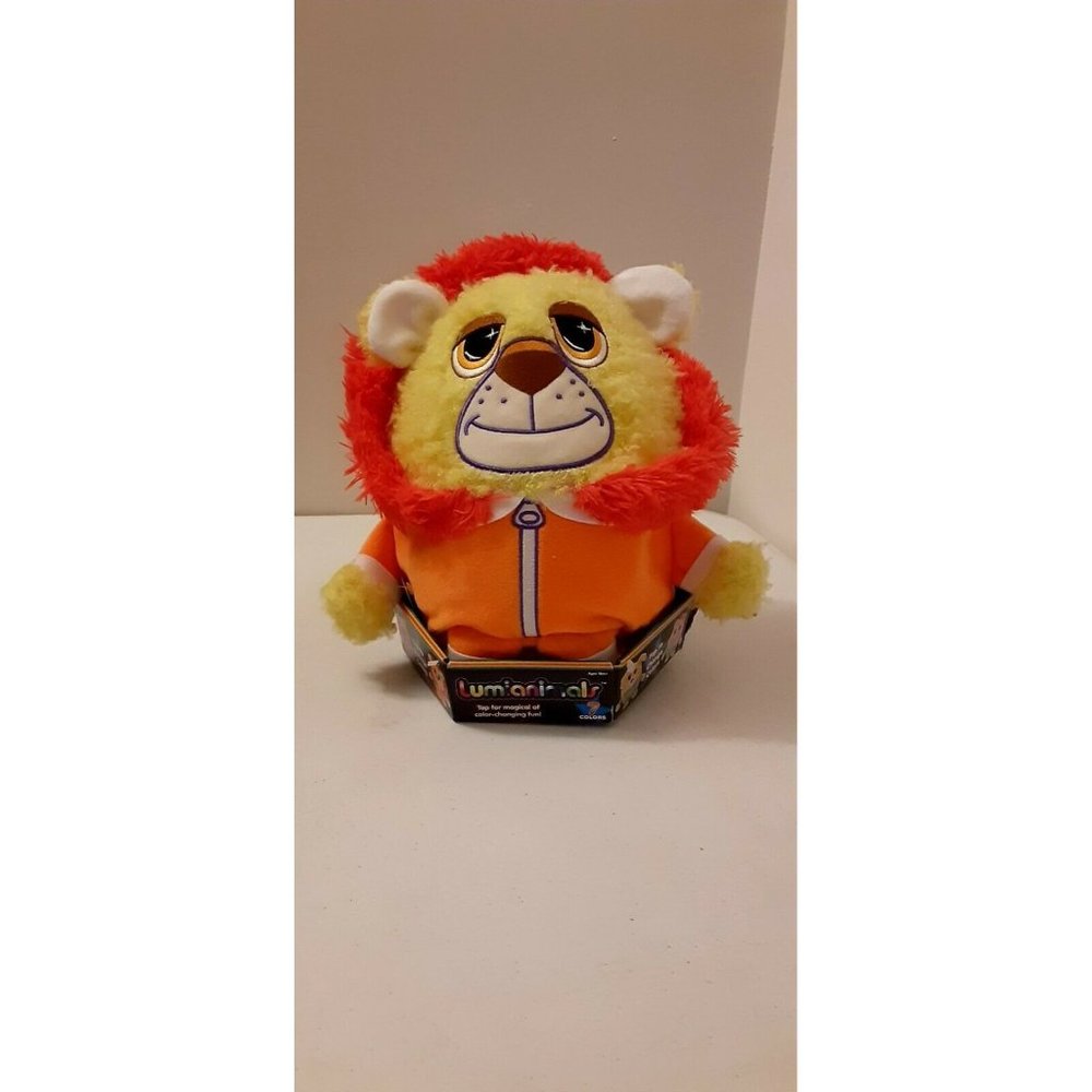 Lumianimals Lion Color Changing Light Fun by Tapping - Great for a Night Light